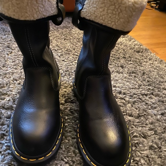 COPY - Dr. Marten Steel Toe Belsay 4UK/6US - Picture 4 of 7